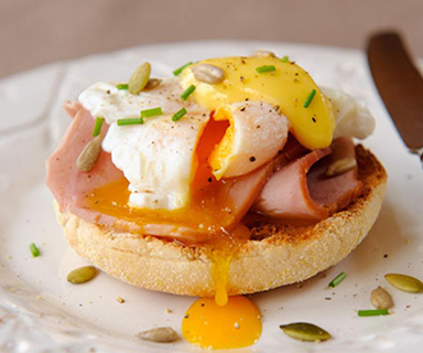 Warburtons Eggs Benedict