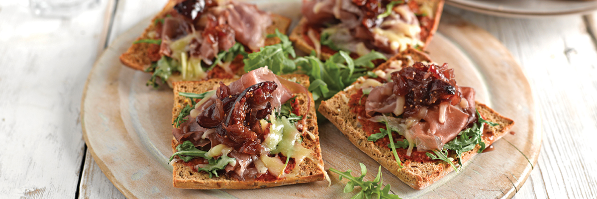 Warburtons Gluten Free Prosciutto and Chutney Thin Pizzas