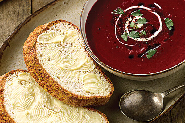 Warburtons Gluten Free Beautiful Beetroot Soup